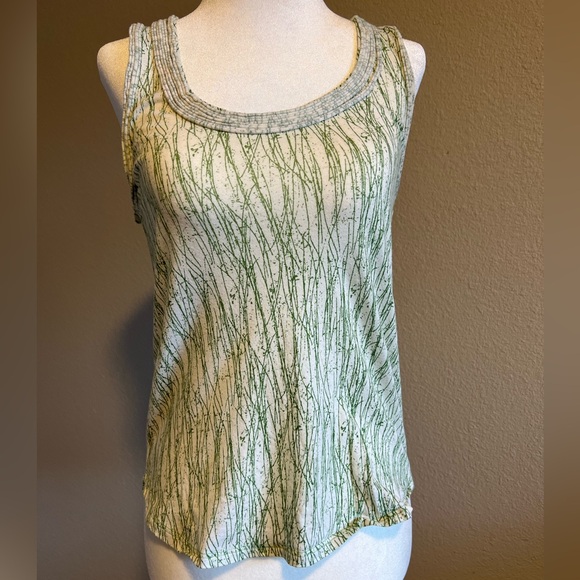Ella Moss Tops - Ella Moss Green and White Grass Pattern Racerback Tank XS